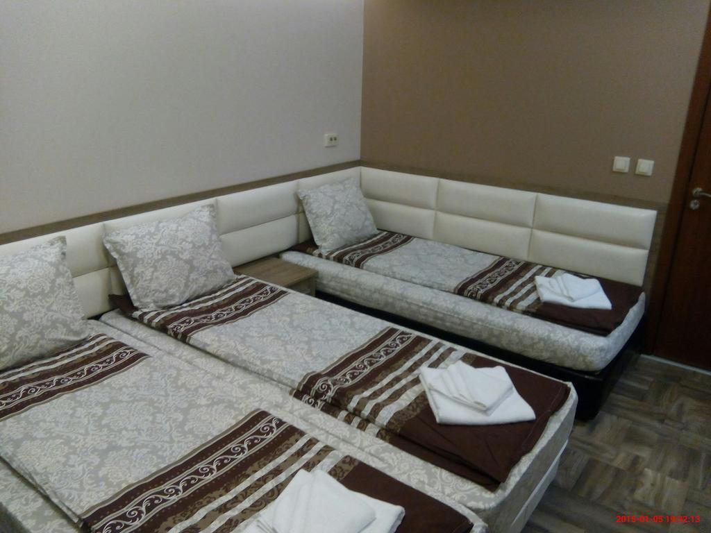 Mineral 56 Otel Banya  Oda fotoğraf